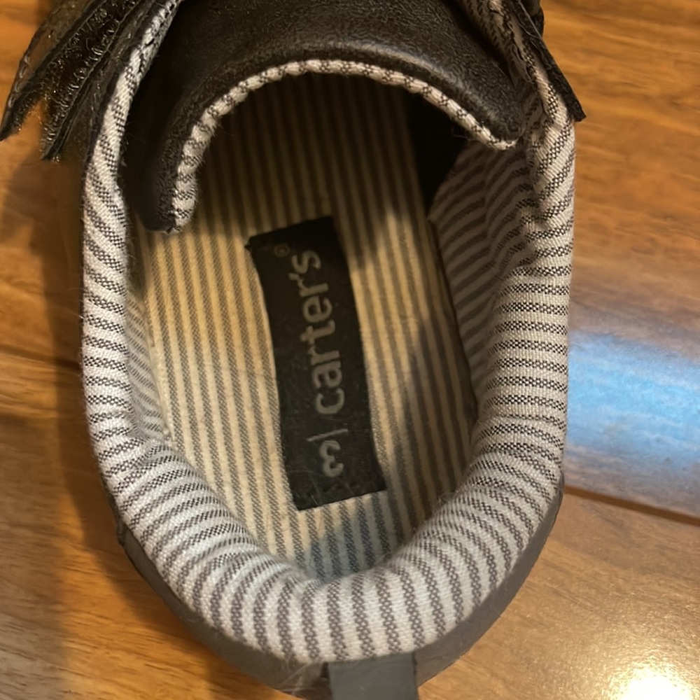 Carter’s Casual Velcro Sneakers - Picture 5 of 7